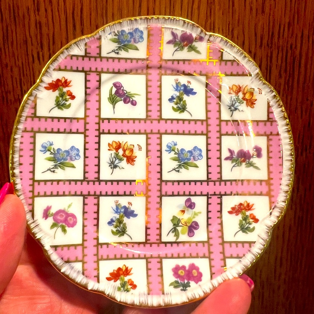 Victoria's Garden 🌸💓⭐️Floral patchwork trinket Plate or Tea Tray Replacement💓